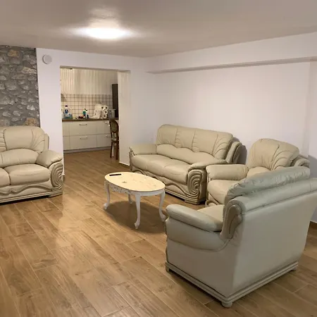 Vintage Apartment Shkoder